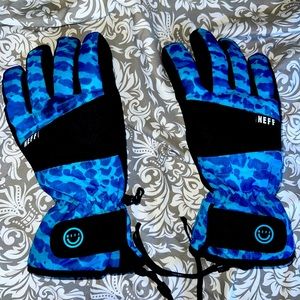 BLUE CAMO NEFF WINTER GLOVES SNOWBOARDING FAST SHIPPING NEVER WORN!